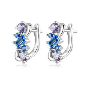 Orecchini a Cerchio Placcati Argento con Zirconi Blu e Viola Taglio Smeraldo, Design Geometrico per Donna, Gioielli alla Moda per Feste - Product Image 1