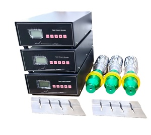 Coupe-pneus à ultrasons industriels intégrés PLC 20KHz 40KHz avec lame en titane à haute amplitude 82,5 mm - Product Image 2