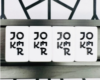 Tuiles de Mahjong en plastique de luxe blanches et noires, design artistique, motif numéroté, pièces de jeu durables, 4 joueurs, table pliable avec pieds pliants
