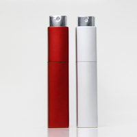 2025 atomiseur de parfum carré de taille voyage 8ml bouteille rechargeable de parfum en aluminium pour parfum
