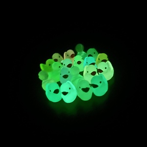 <span class=keywords><strong>Comprar</strong></span> nuevo estilo brillante en la oscuridad pequeño <span class=keywords><strong>pato</strong></span> zapato encantos para zapatillas resina DIY accesorios 3D luminoso pequeño <span class=keywords><strong>pato</strong></span> zapato Decoración - Product Image 4