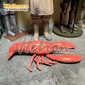 Escultura de Langosta y Camarón de Resina Grande para Exteriores, Arte Callejero Urbano Navideño, Hecha a Mano y Pintada a Mano - Product Image 2