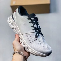 Chaussures de course classiques professionnelles pour hommes, femmes et couples, respirantes, en maille, à semelle souple, pour l'extérieur, amortissantes, flexibles, chaussures de printemps