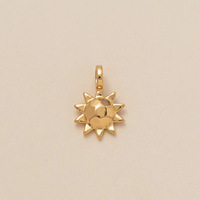 Breloques en cuivre de luxe sur le thème de l'océan avec motifs soleil, petit poisson, cocotier, fleur, croix - Pendentifs DIY pour chaussures (Origine Guangzhou)