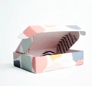 कस्टम लक्जरी गत्ते का डिब्बा उपहार बॉक्स शिपिंग परिधान बॉक्स पैकेजिंग के लिए पोशाक अंडरवियर शर्ट नालीदार गत्ता मेलर बॉक्स