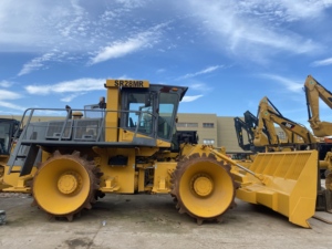 Compacteur de déchets Shantui SR28MR d'occasion en bon état avec roues à pointes, sans fuite d'huile, faible nombre d'heures, rouleau compacteur lourd pour nivellement des ordures - Product Image 1