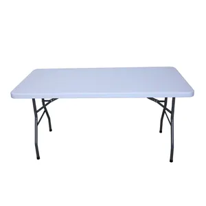 طقم طاولة وكراسي قابلة للطي كرسي أبيض يمكن رصه فوق بعضه مستعمل للفنادق في الهواء الطلق لحفلات الزفاف طاولة مستطيلة الشكل