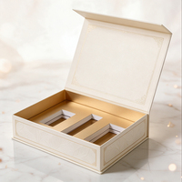 Boîte cadeau rigide en carton personnalisée avec fermeture magnétique pour cosmétiques de luxe, impression personnalisée, logo de marque, recyclable