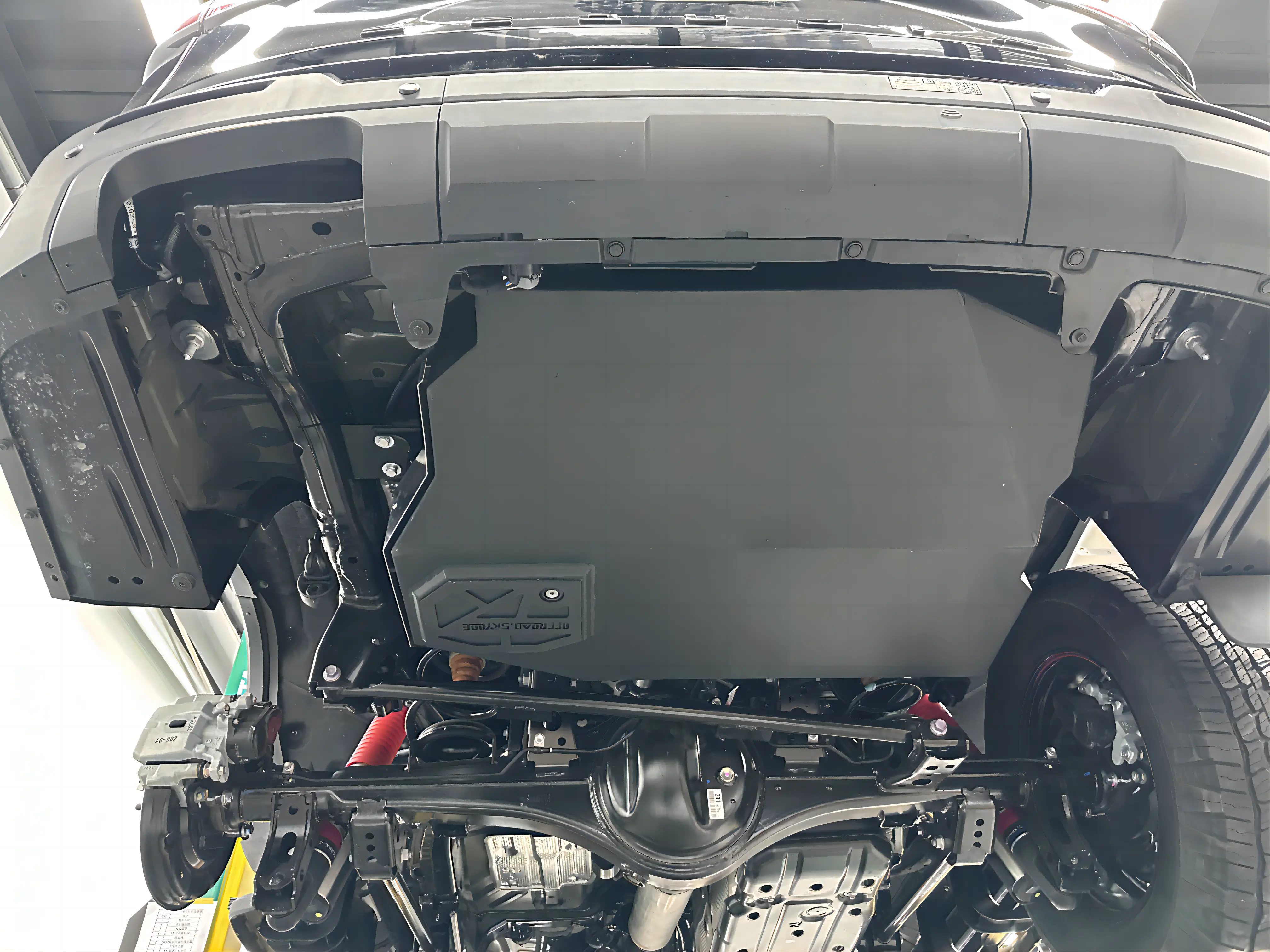 Bro Adventures avec réservoir de carburant d'huile auxiliaire automatique en acier inoxydable à haute résistance à la chaleur pour Toyota Sequoia 2000-2021