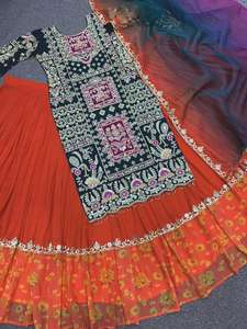 Sabyasachi Diseñador Heavy Georgette Lehenga Choli para boda india con Chaniya Choli blanco. Diseñador indio Haldi, boda - Product Image 4