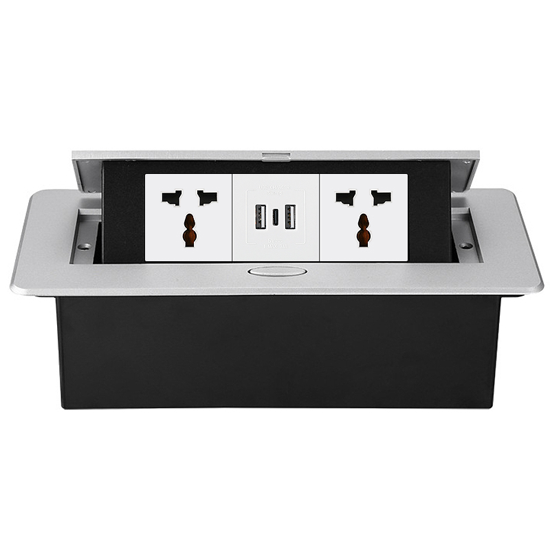 3 prises standard universelles + 2 USB + 1 TYPE C