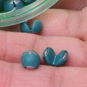 Clip en plastique coloré Aohu 0,55g rond avec ouverture pour la pêche en eau douce et la pêche au fond - Product Image 4