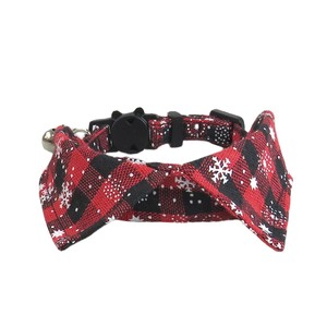 Bandanas et nœuds papillon pour chien à carreaux de Noël, accessoires pour animaux de compagnie en tissu réglables, motif flocon de neige rouge et vert, nouveauté pour chiens - Product Image 2