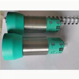UC4000-30GM-IUEP-IO-V15 เซ็นเซอร์อัลตราโซนิกสำหรับวัดระดับและวัดระยะใกล้สำหรับอุปกรณ์ไฟฟ้า - Product Image 1