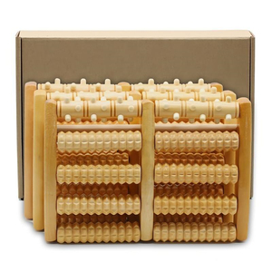 Thérapie de soulagement musculaire Massage de la voûte plantaire Rangées d'acupression Shiatsu Bain de pieds Rouleaux de spa Masseur de pieds manuel en bois pour spa - Product Image 4