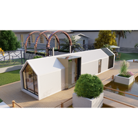 Mini-villa de luxe préfabriquée avec toit triangulaire, salle de bain et structure en acier