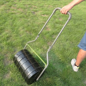 Grand outil, grattoir à sable à eau, tambour d'herbe extérieure avec poignée et pointes amovibles, rouleau de pelouse de jardin - Product Image 2