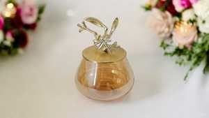 Compre un frasco de vidrio de lujo con tapa metálica, un frasco decorativo para dulces con asa artística para decoración del hogar y regalos. - Product Image 4