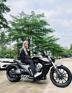 Motocicleta Benda Liao 700 Black Flag 500CC, Cuatro Cilindros, Refrigeración por Agua, Motor de Estilo Retro, Cruiser Prince Car Tangdao, Motocicleta Pesada China - Product Image 1