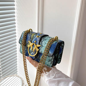 Minibook金属带PU设计师单肩包厂家直销斜挎包女包链条信手包信使 - Product Image 5