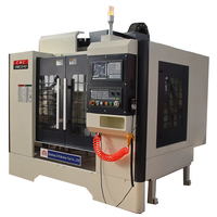 Centre d'usinage vertical VMC640, machine de fraisage CNC pour le traitement des métaux