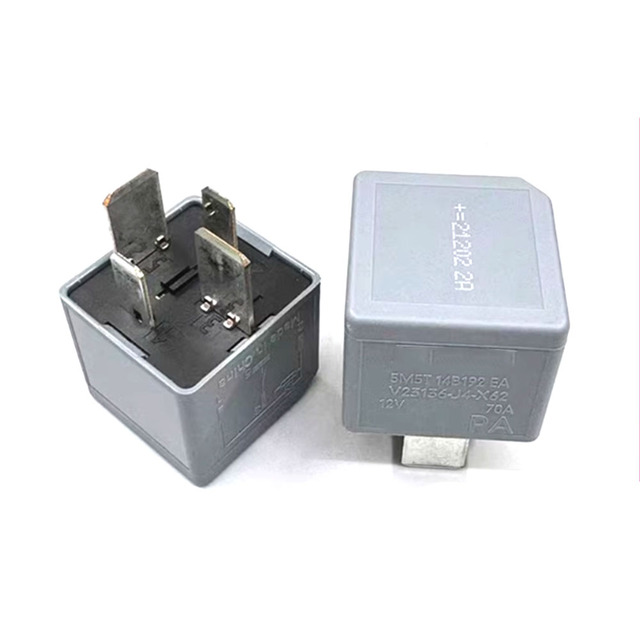 V23136-J4-X62 12V 70A Electromagnetism 4pin DIP Relay Direct Current V23136-J4-X62 12V 70A 4pin DIP Relay