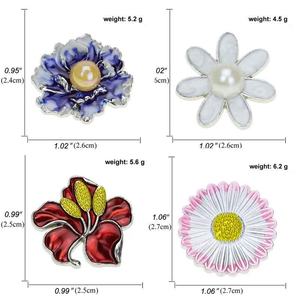 Großhandel Bulk Custom Design Weiche Emaille Blume für Anstecknadel vergoldet Metall Logo - Product Image 3