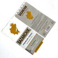 Etiquettes personnalisées de luxe en relief avec impression UV feuille d'or en relief et forte adhérence pour bouteilles de whisky et de boissons alcoolisées