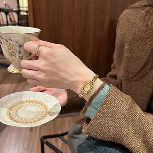 นาฬิกา SKHL 2621 รุ่น <span class=keywords><strong>Time</strong></span> and <span class=keywords><strong>Space</strong></span> Corridor คอลเลคชั่นฤดูใบไม้ร่วง ผลิตภัณฑ์ใหม่ สไตล์เรโทร หรูหรา นาฬิกาทองขนาดเล็ก ดีไซน์เฉพาะกลุ่ม นาฬิกาควอตซ์สำหรับผู้หญิง - Product Image 4