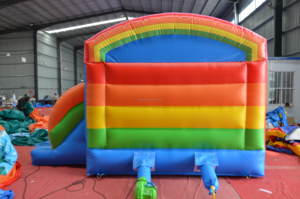 Castello Gonfiabile Stile Cartone Animato con Top Arcobaleno, Casa Commerciale Colorata per Salti, Ideale per Feste di Bambini - Product Image 3