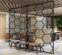 Dernière Nouveauté : Panneau de Séparation Multifonctionnel en Acier Inoxydable, Style Nid d'Abeille à Motif Écossais, Écologique et Personnalisable
