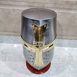 Casco de caballero cruzado medieval hecho a mano armadura templaria para LARPing ferias medievales Logotipo de recreación histórica de metal - Product Image 1