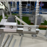 Pièces de support de panneau solaire OEM/ODM disponibles, pince intermédiaire pour système de montage au sol PV, résistance au vent 60 m/s, résistance à la neige 1,4 KN/m²