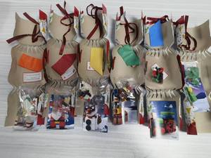 <strong>Luxury</strong> Christmas <strong>Crackers</strong> Packaging with Custom Logo Recycled Coated Paper Rigid Boxes Embossing UV/Hot Stamping Surprise Toys - Product Image 3