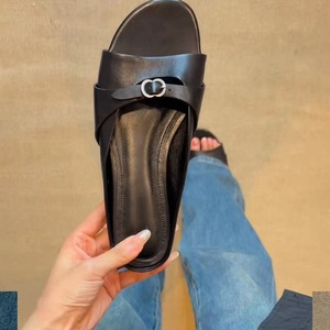 Summer Unique Design Round Toe One Strap <b>Flat</b> Slippers For Women Metal Buckle Decor Open Toe Casual Outdoor Slides - Product Image 2