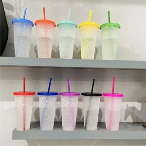 Vaso de 24 oz con diseño de copos de nieve, sensible a la temperatura, que cambia de color, con tapa y pajita - Product Image 2