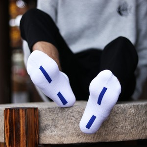 Người Đàn Ông Của Hợp Thời Trang Màu Trắng Thể Thao Vớ Cotton Thuyền Vớ Rắn Màu Sọc Hai Sọc Ngắn Ống Khăn Dưới Thấp Cắt Cho Mùa Thu - Product Image 2
