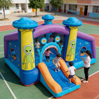 Château gonflable et trampoline à thème OVNI extraterrestre en PVC avec toboggan, capacité supérieure à 500 kg, dimensions 4x4x3m, pour usage scolaire ou de fête