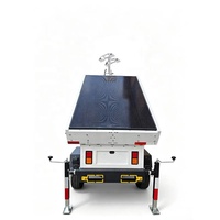 Remorque d'éclairage solaire mobile avec mât réglable en hauteur, alimentée par panneaux solaires, projecteur pour usine