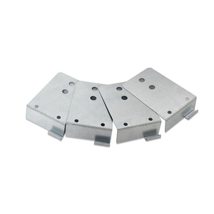 Placa de fijación de puerta de madera con tornillos de hierro para instalación de marcos de puertas y ventanas - Product Image 1