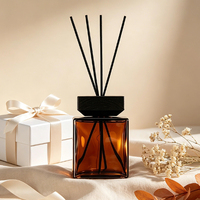 Bouteille diffuseur de parfum carrée en verre de 1000 ml, couleur personnalisée, logo, boîte cadeau avec bouchon en bois noir, export en gros