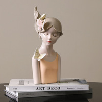 Vente en gros accessoires de décoration créative le papillon fille ornement en résine maison bureau décoration de bureau