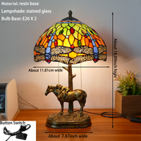 Lampe de chevet de style européen avec abat-jour en verre coloré en forme de libellule et de fleur, lampe de bureau décorative pour chambre à coucher, salon, bureau