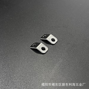 เหล็กฉากยึดมุม 135 องศา สีเงิน ยี่ห้อ Li Hai Hardware สำหรับตู้ ป้องกันการล้ม ช่วยยึดและรองรับ - Product Image 4