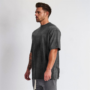 Camiseta de gimnasio personalizada para hombre, de 300g, de manga corta, con hombro caído, cuello redondo, holgada, oversize, negra, gris lavado, de gran gramaje - Product Image 5