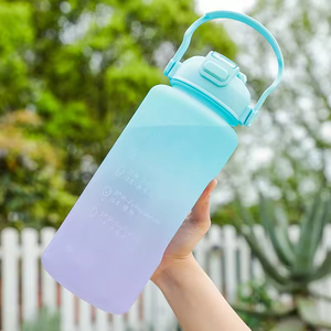 Bouteille d'eau en plastique grande capacité pour sports de plein air, portable, avec marqueur de temps, finition sablée, design original pour étudiants - Product Image 5
