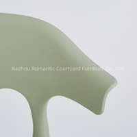 Tabouret de bar moderne et luxueux en plastique PP noir, chaise de salle à manger colorée pour extérieur, restaurant, café, bar