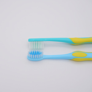 <span class=keywords><strong>Brosse</strong></span> à dents pour enfants personnalisable avec des poils en PBT de 0,15 mm, fabricant OEM ODM, vente directe - Product Image 2