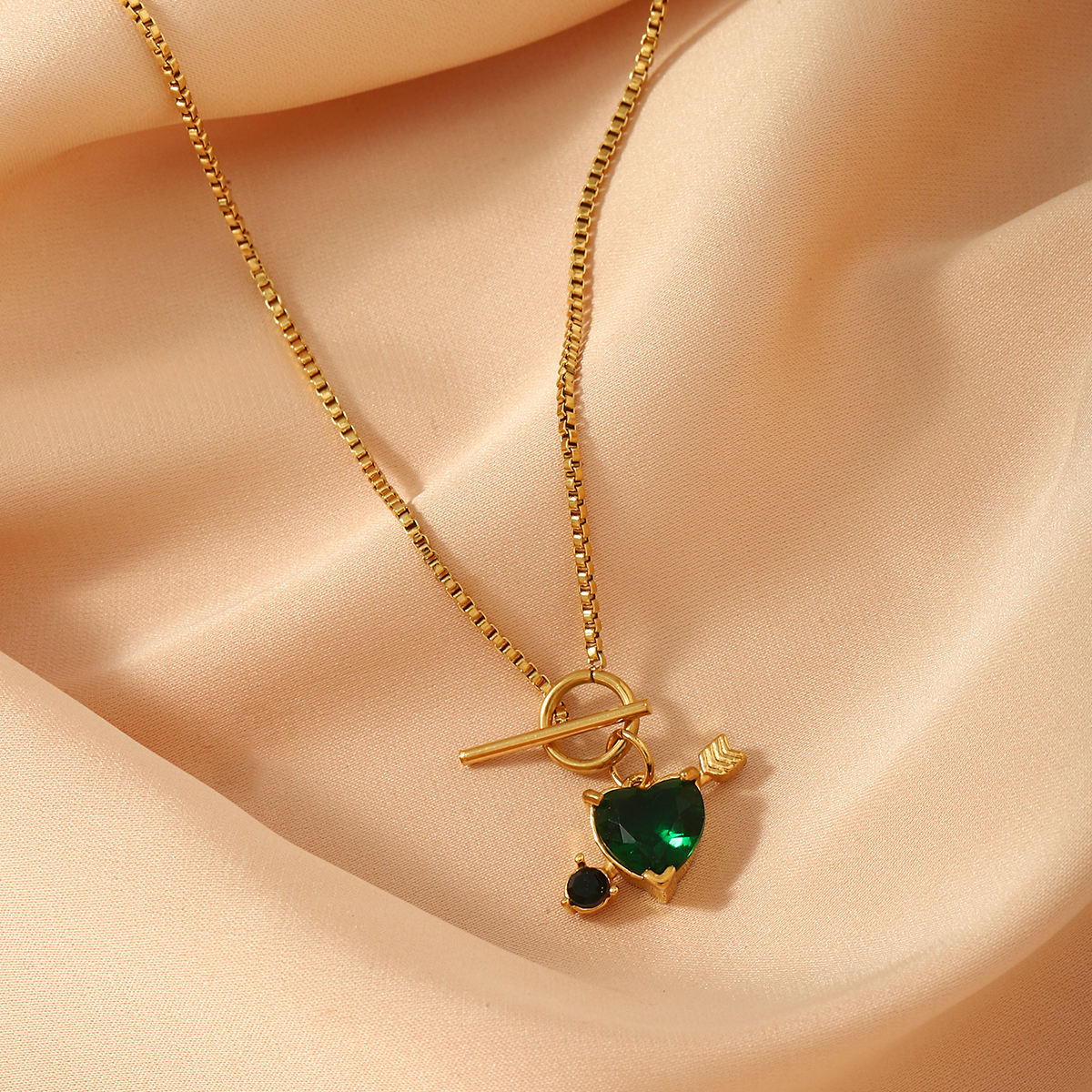 สีเขียว