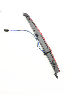 Genuino <span class=keywords><strong>3.</strong></span> Luz de freno para mercedes-benz W205 C200 C260 W253 GLC250 GLC300 W156 GLA200 GLA220 A1569069600 - Product Image 4